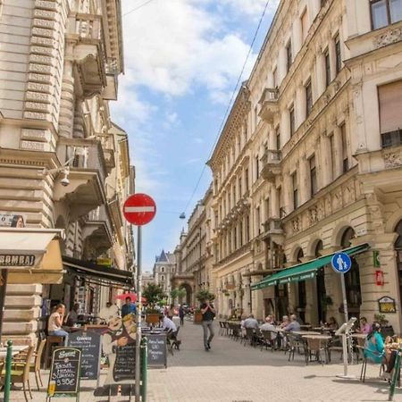 Cozy Downtown Studio Apartment Budapest Eksteriør billede
